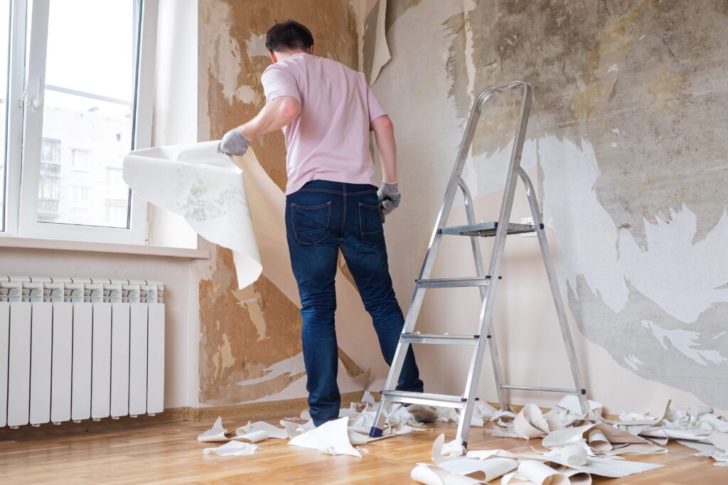 Step by step guide to wallpaper removal